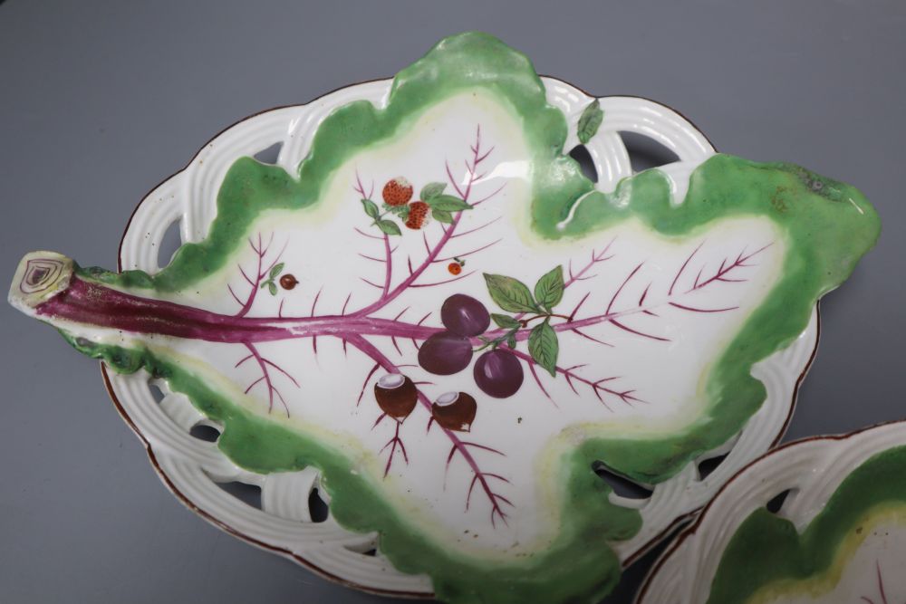 A pair of Chelsea leaf dishes, circa 1758, brown anchor marks (wear)